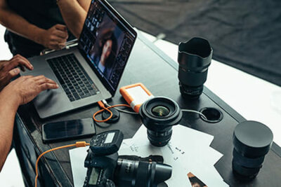 Fotostudio Equipment: Wie richte ich mein Studio richtig ein? - Fotostudio einrichten | Studiobedarf24